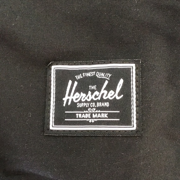 NWT Black Hershel Bomber Jacket Small Button - Picture 2 of 7